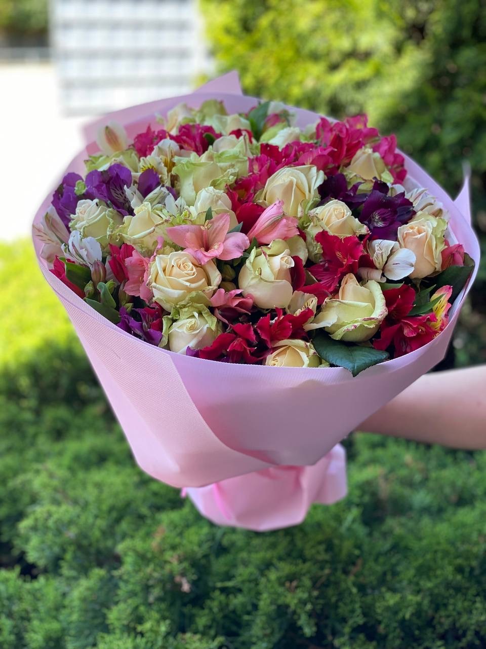 Bouquet 39 Vanda & Alstroemeria