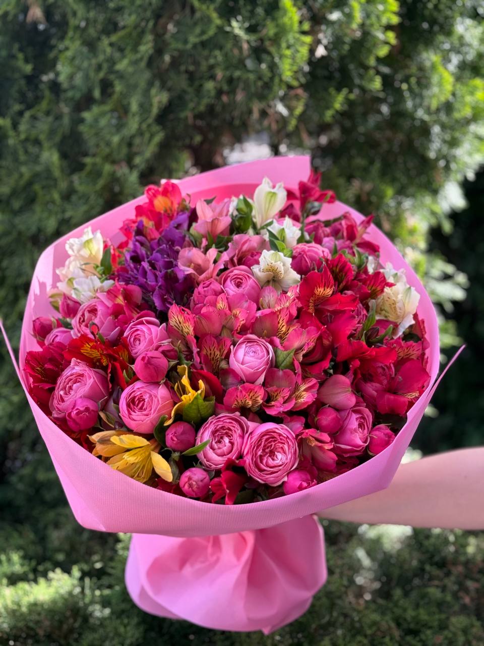Bouquet 39 Piwoniowe Light & Alstroemeria