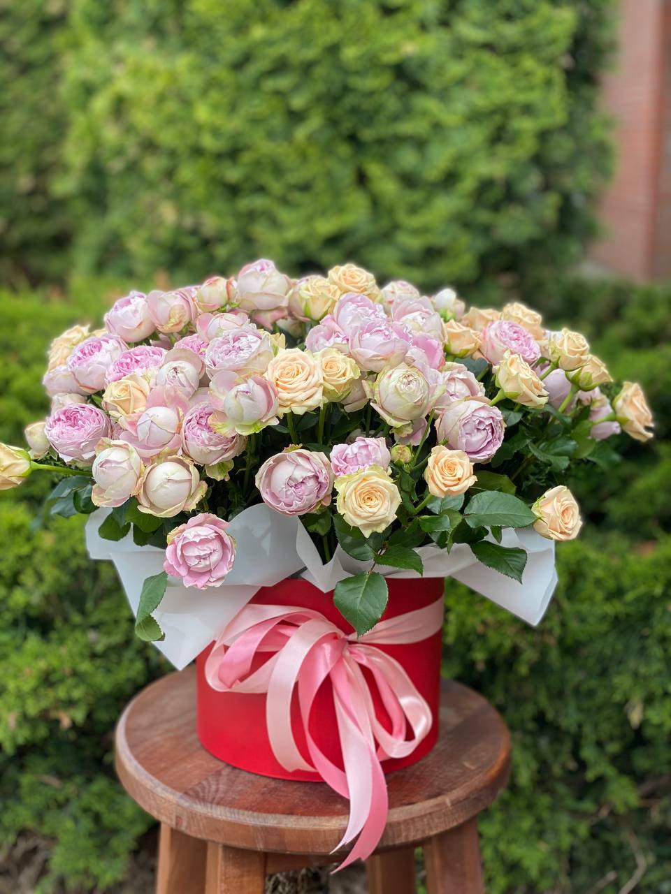 Hutbox XL 51 Rosen (Sorten Tania und Lavender)
