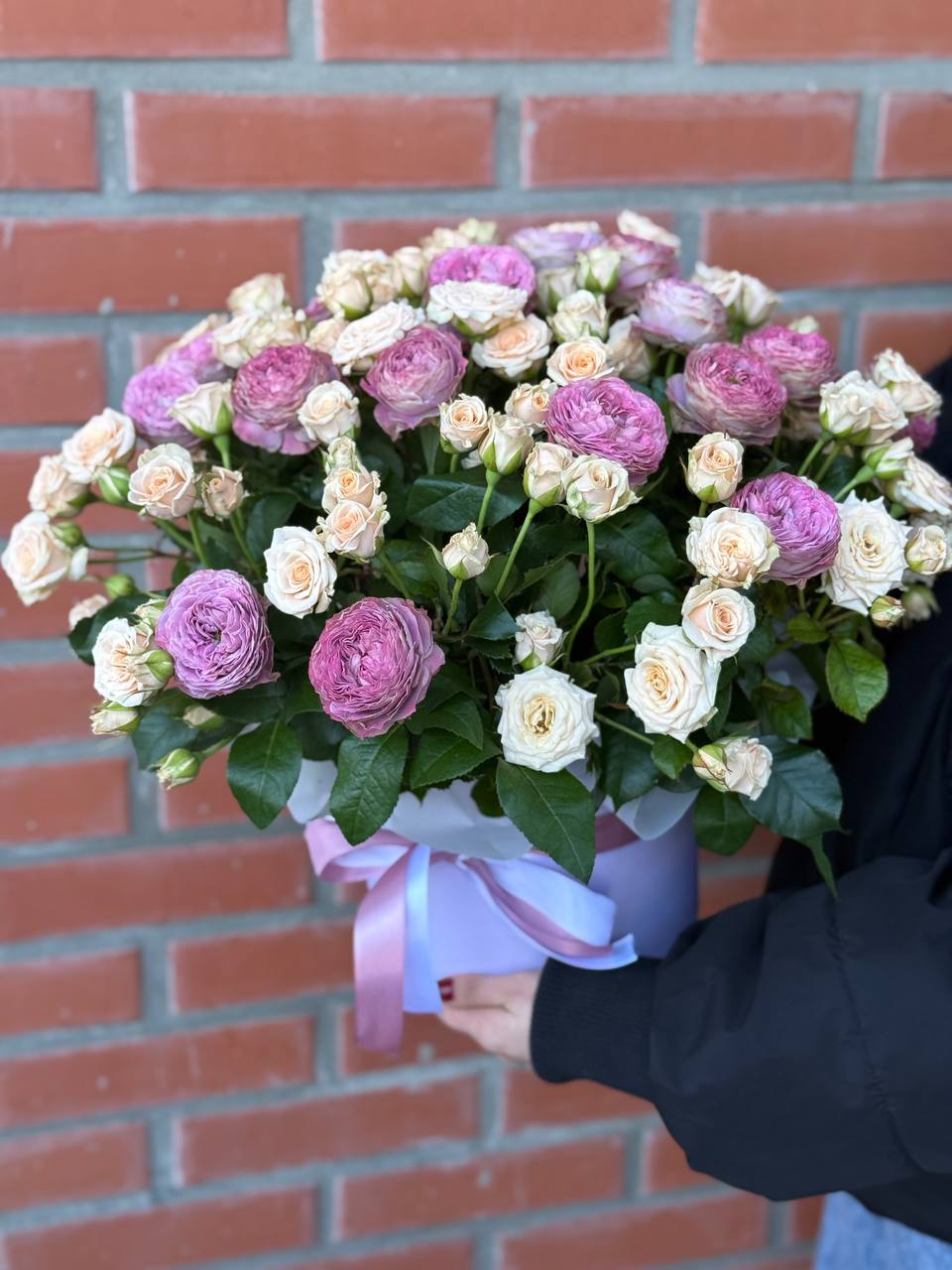 Hutbox XL 51 Rosen (Sorten Lavender und Tania)