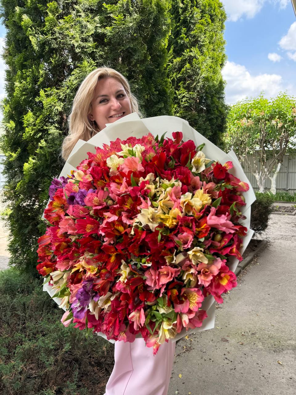 Bouquet 101 Alstroemeria
