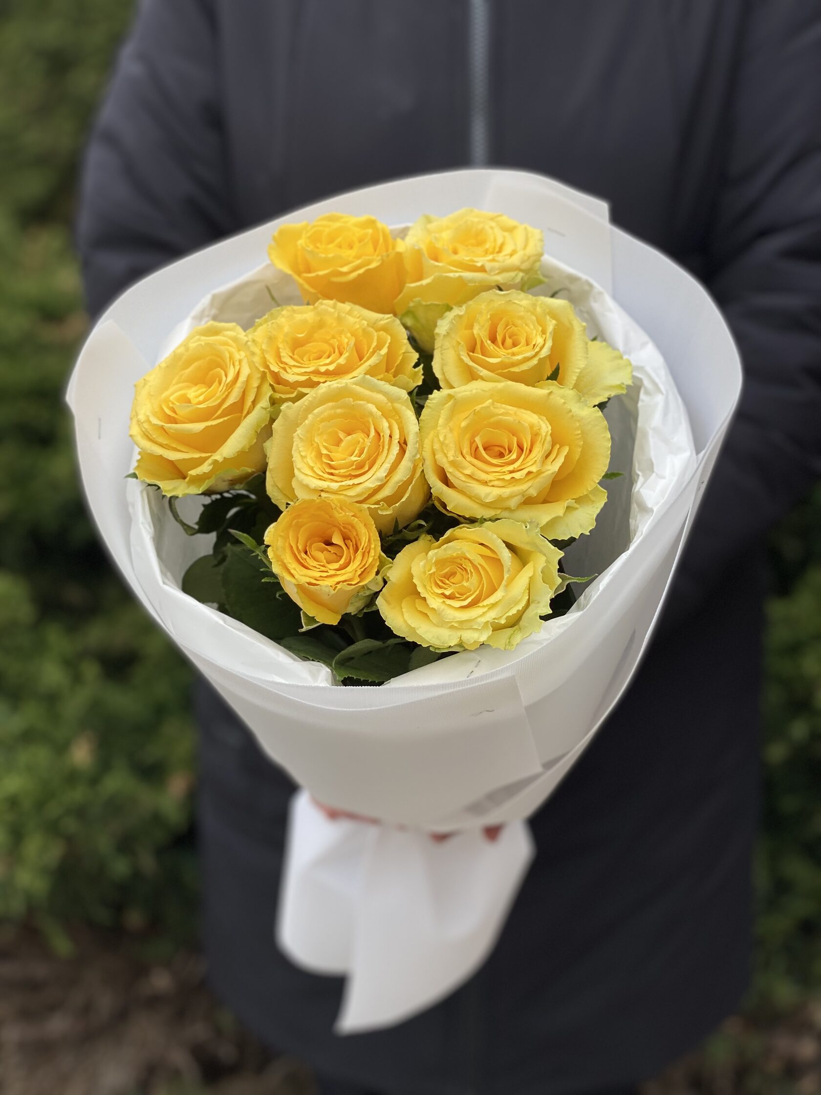 9 Stiele Rosen gelb (50 cm)