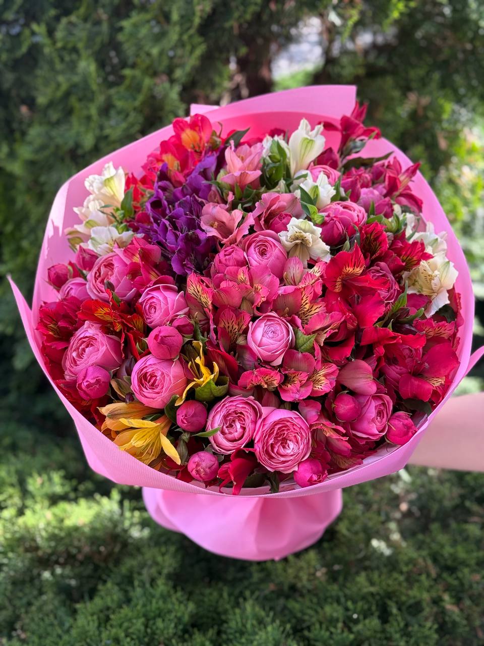 Bouquet 39 Piwoniowe Light & Alstroemeria