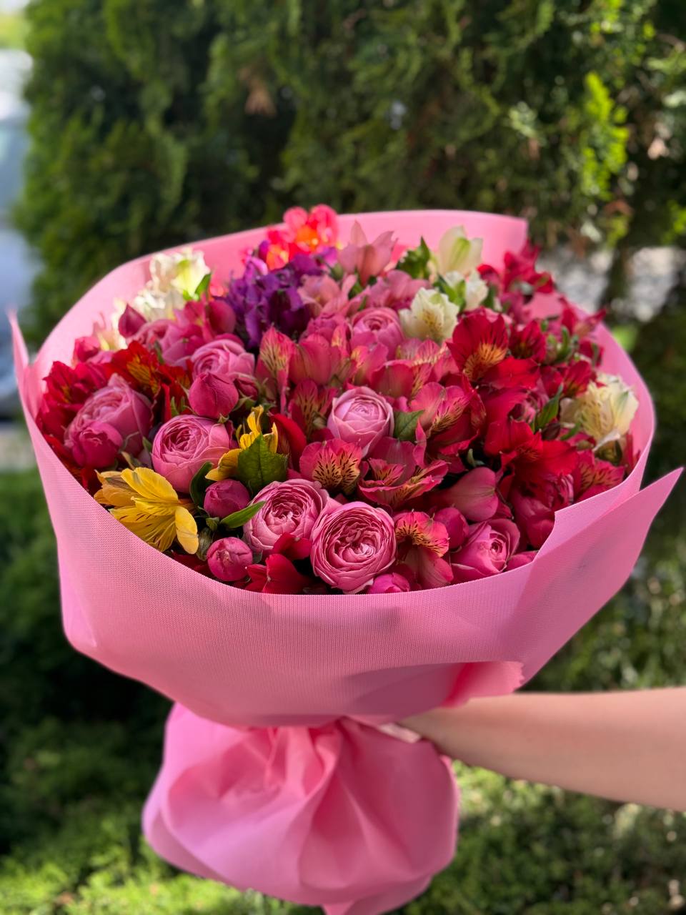 Bouquet 39 Piwoniowe Light & Alstroemeria