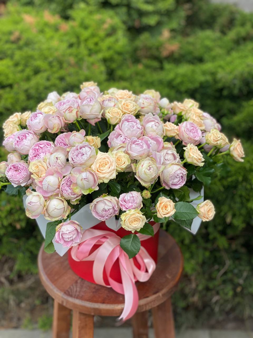 Hutbox XL 51 Rosen (Sorten Tania und Lavender)