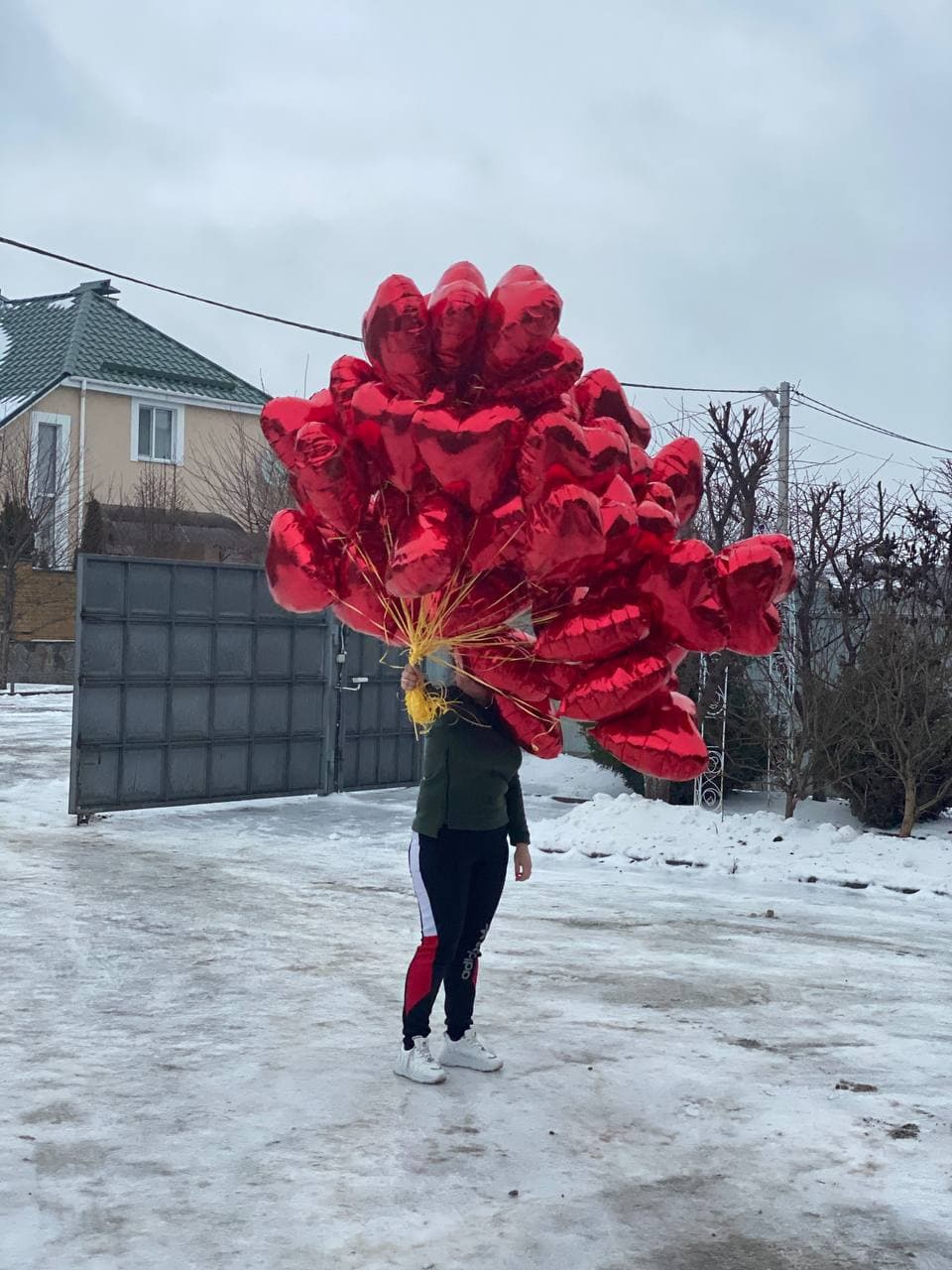 Set: Folienballons rote Herzen 51 Stk.