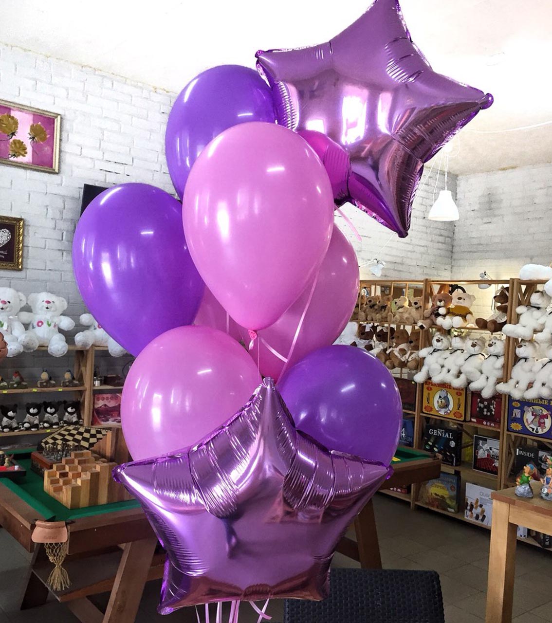 Set: 2 violette Foliensterne und 9 violette Latexballons